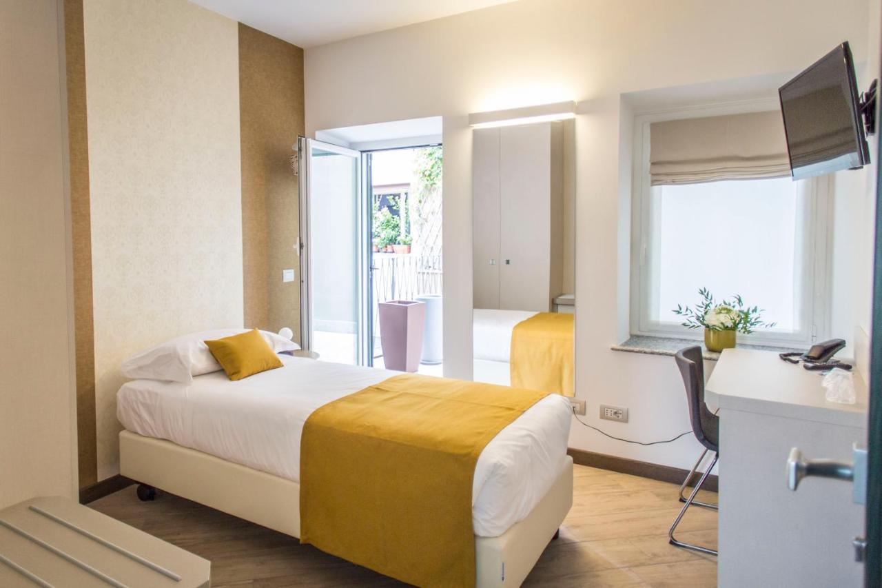 Hotel Ponti Angera Ngoại thất bức ảnh