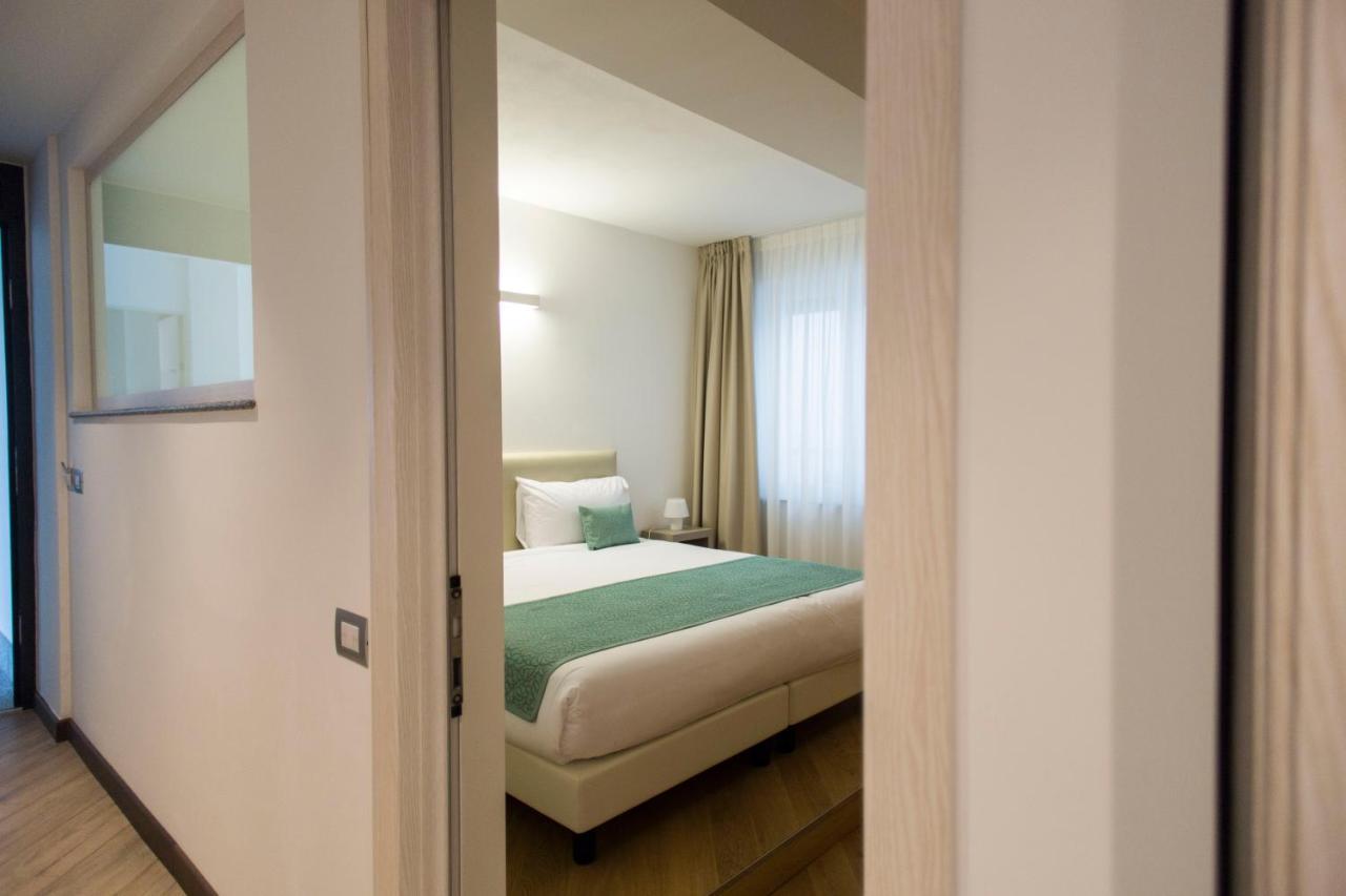 Hotel Ponti Angera Ngoại thất bức ảnh