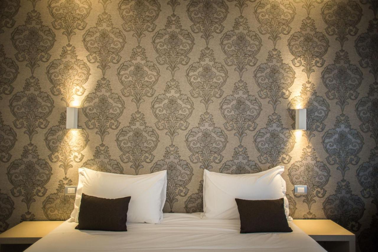 Hotel Ponti Angera Ngoại thất bức ảnh