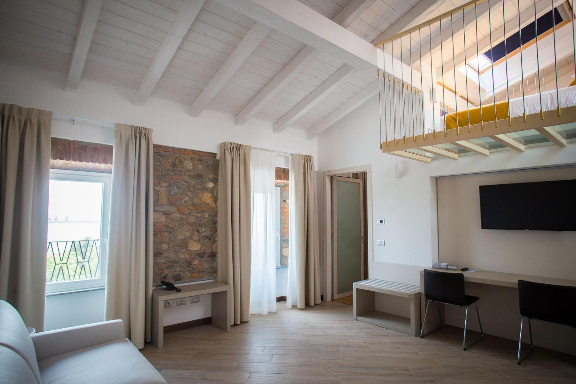 Hotel Ponti Angera Ngoại thất bức ảnh