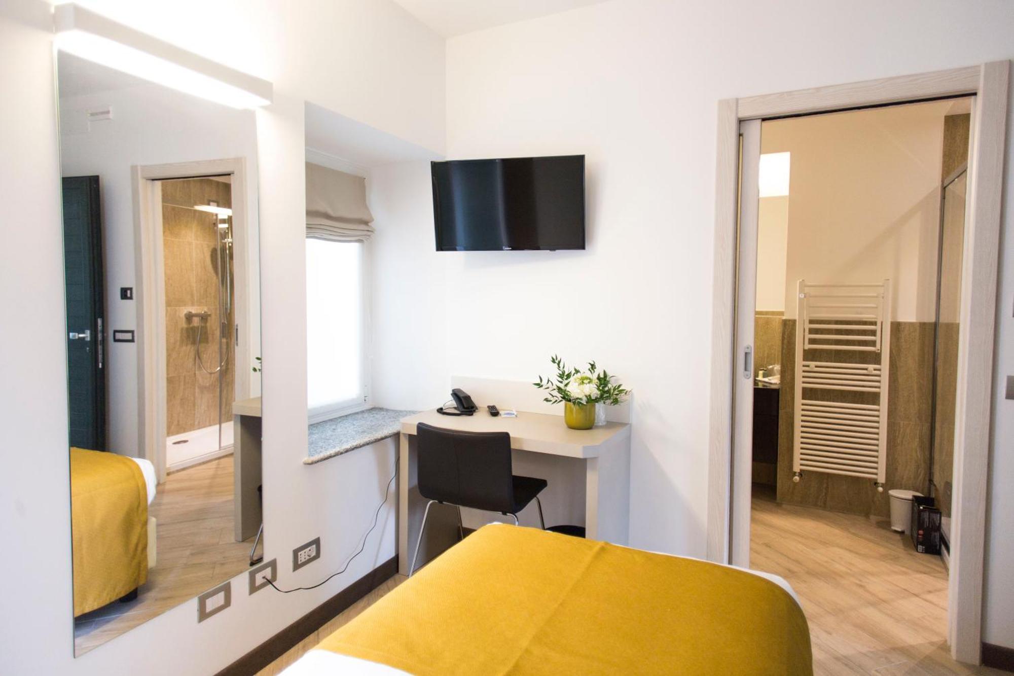 Hotel Ponti Angera Ngoại thất bức ảnh